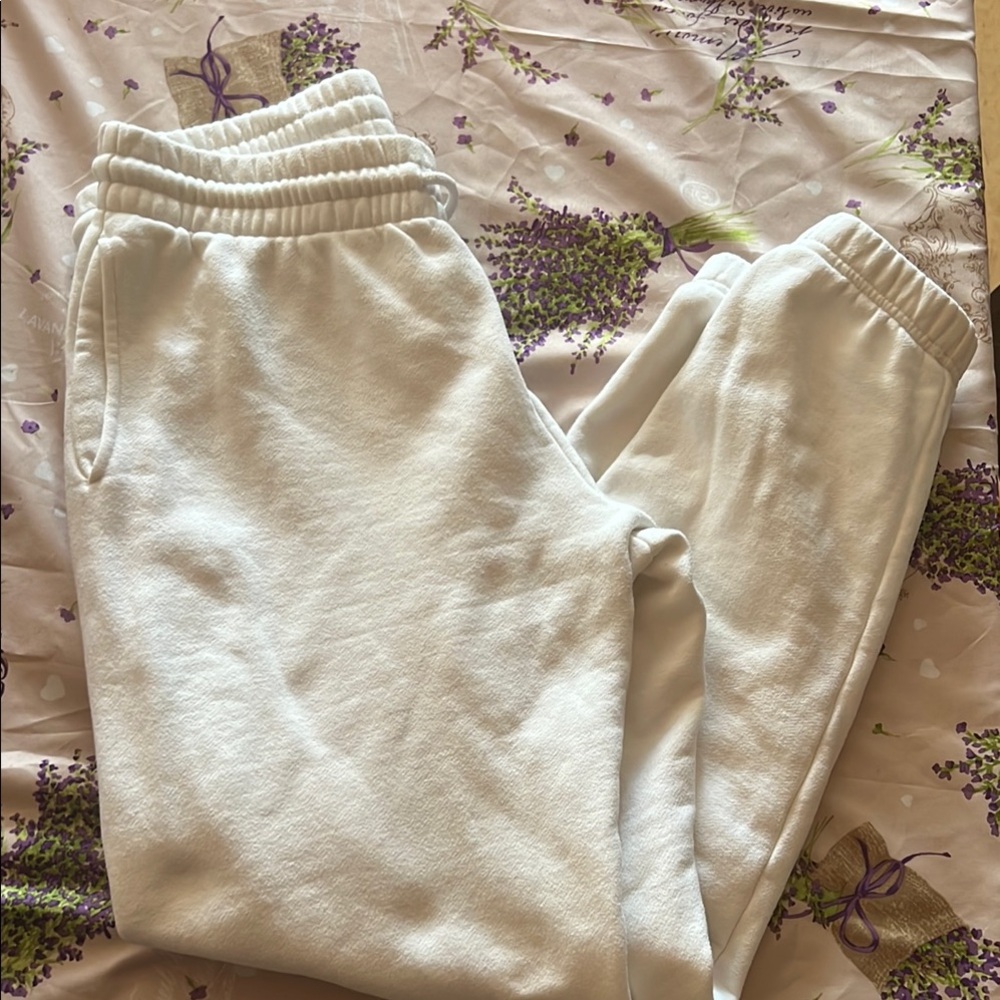 TNA White Sweat Pants with Relaxed Fit